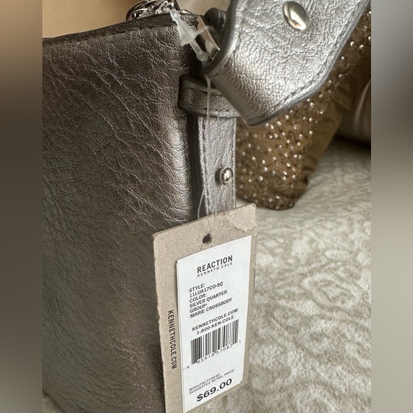 Kenneth Cole Purse - Picture 16 of 16